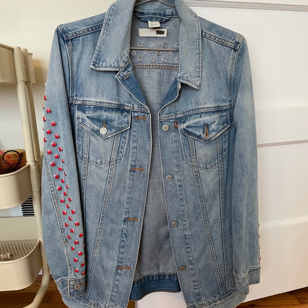 Levi’s jean jacket with unique red studs